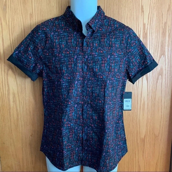 *NEW GUESS Short Sleeve Button Down SlimFit Shirt